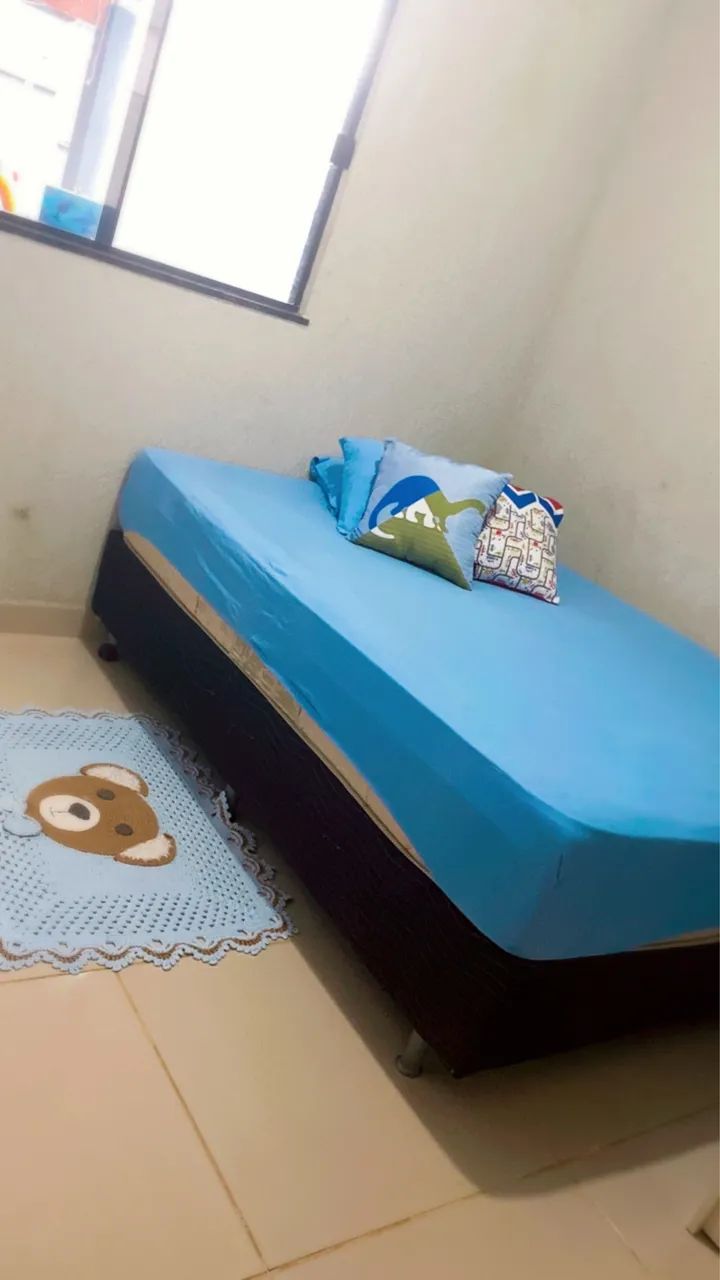 Vende-se casa. 