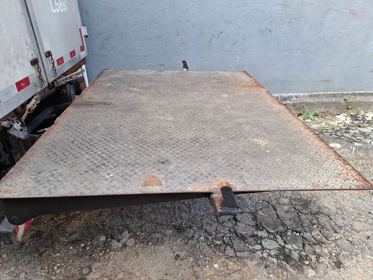 Plataforma Hidraulica Markshell pra Iveco express 3/4