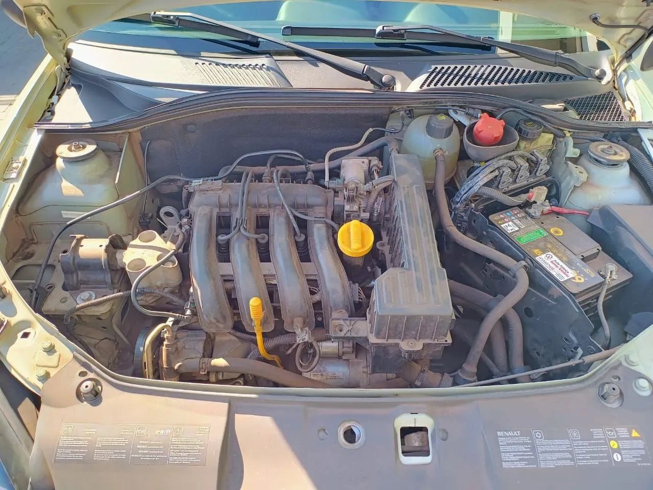 Vende Renault Clio 2013 Bege - Foto 3