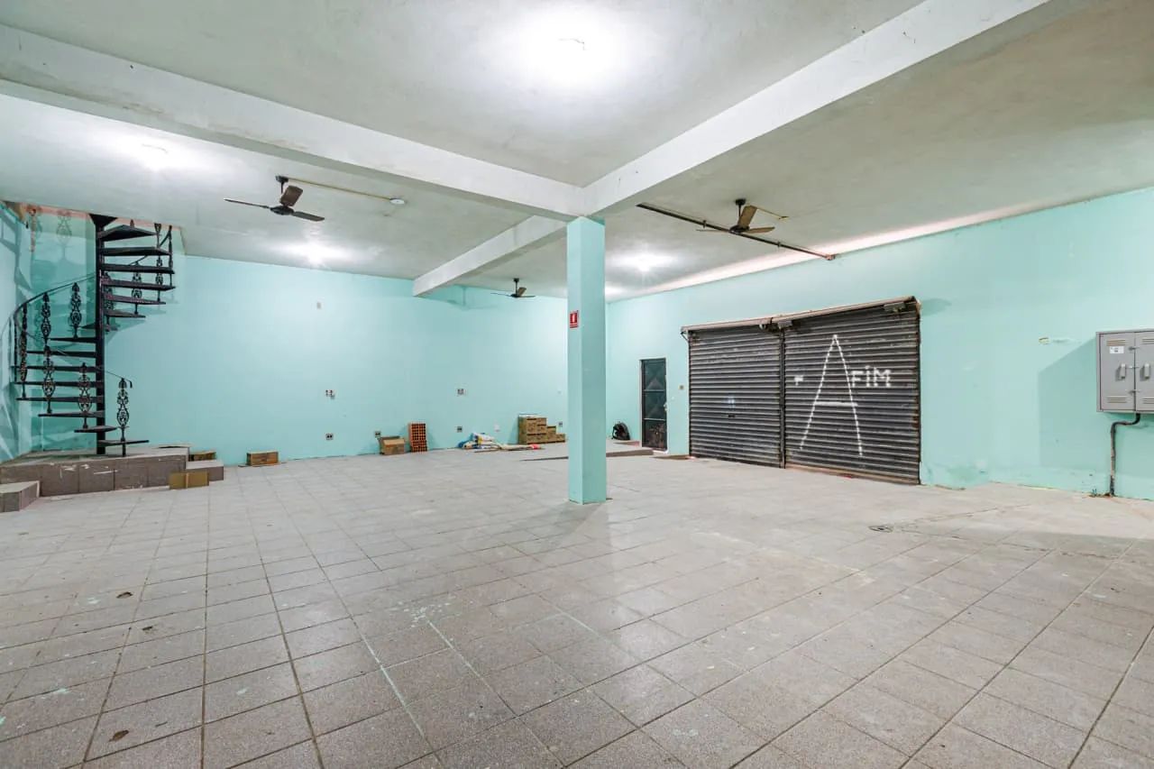 Loja na Rua Nossa Senhora do Livramento, 4  410 m² - Foto 2