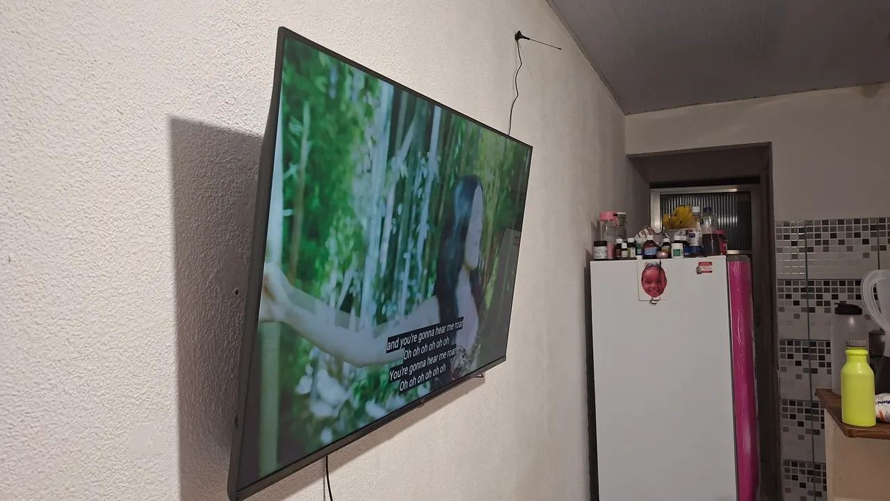 Smart Tv 43 polegadas com 1 ano de uso - Foto 2