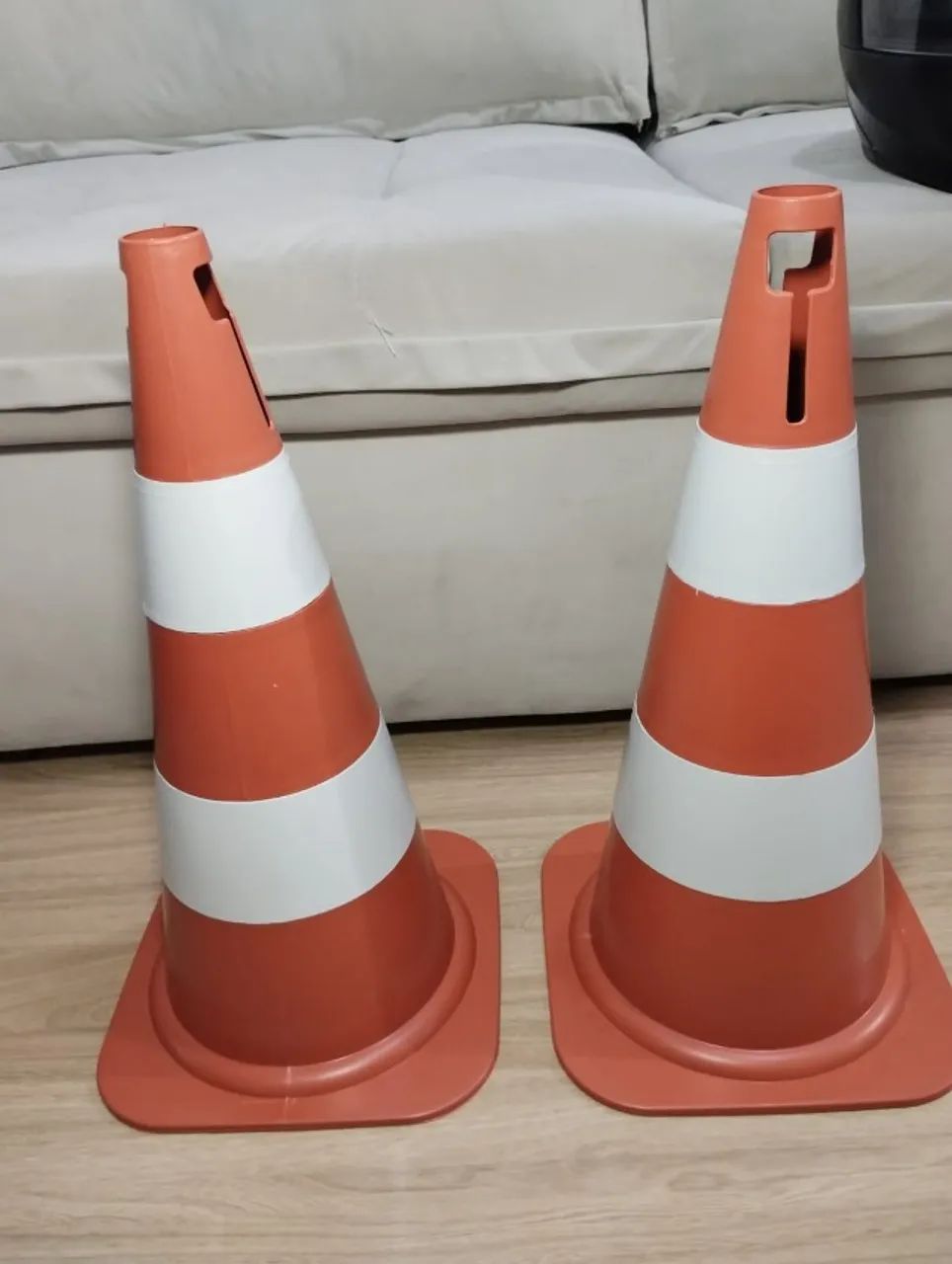 Cones 50 x 27 cm
