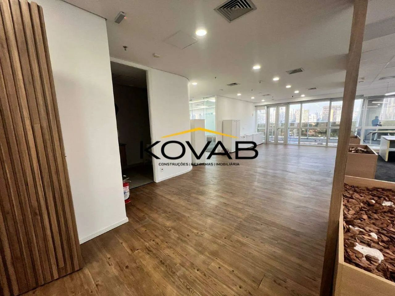 Venda de conjunto comercial 392m² - Jardim Europa - SEMI MOBILIADO - Foto 2
