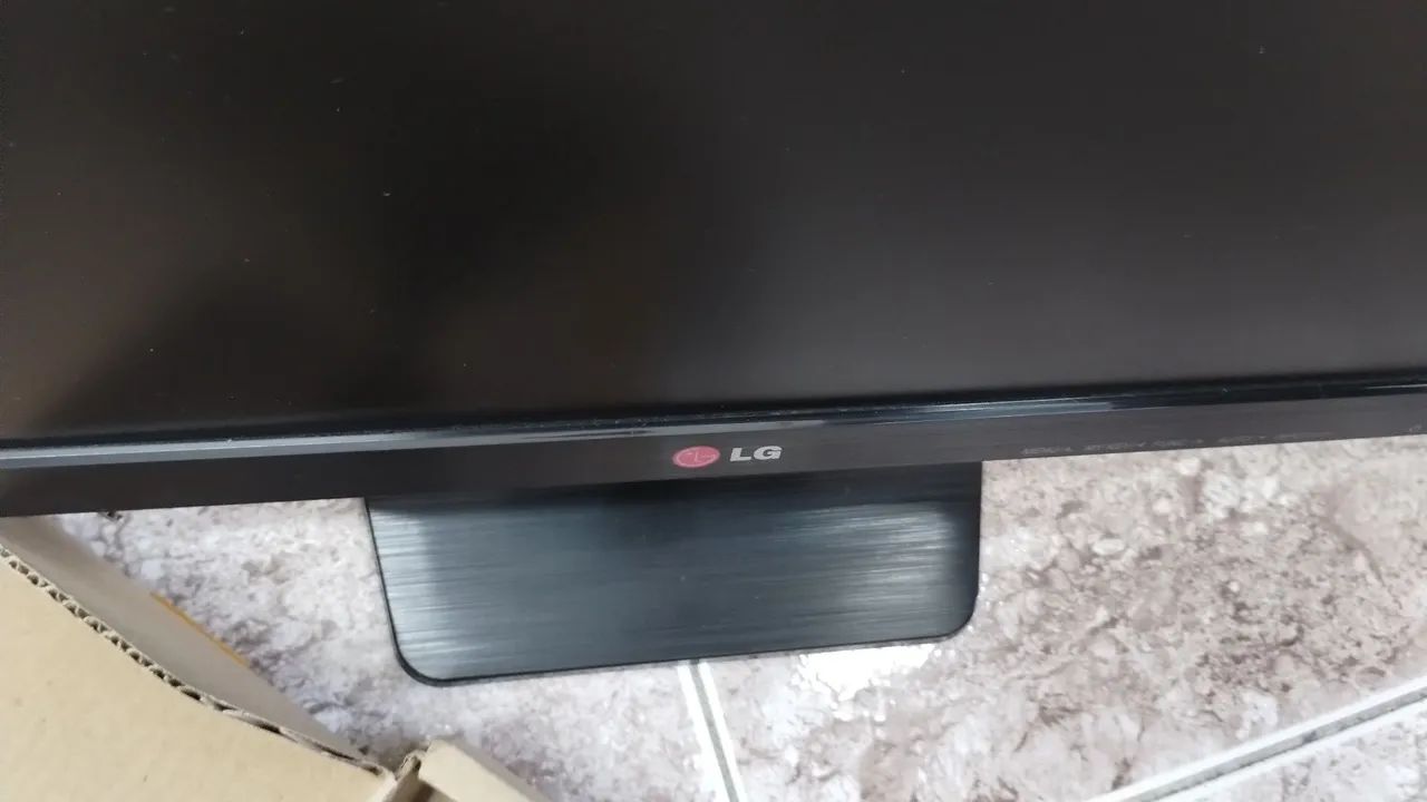 Monitor LG 16 polegadas  - Foto 4
