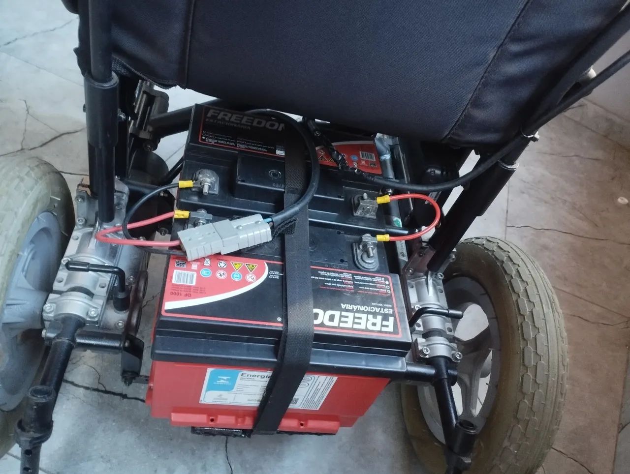 Cadeira de rodas elétrica. - Foto 4