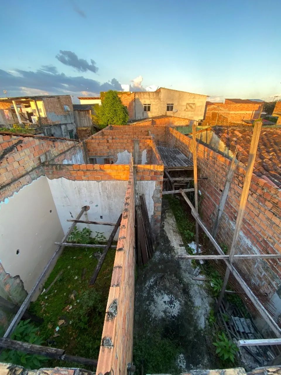 Vendo casa em fase de construção 