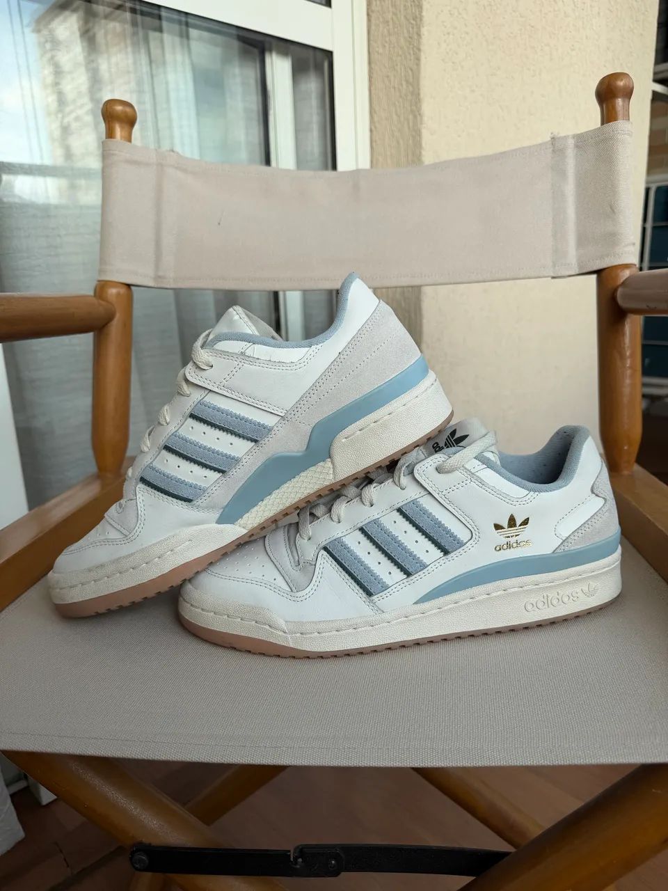 Adidas forum low classic azul claro dourado - Foto 2