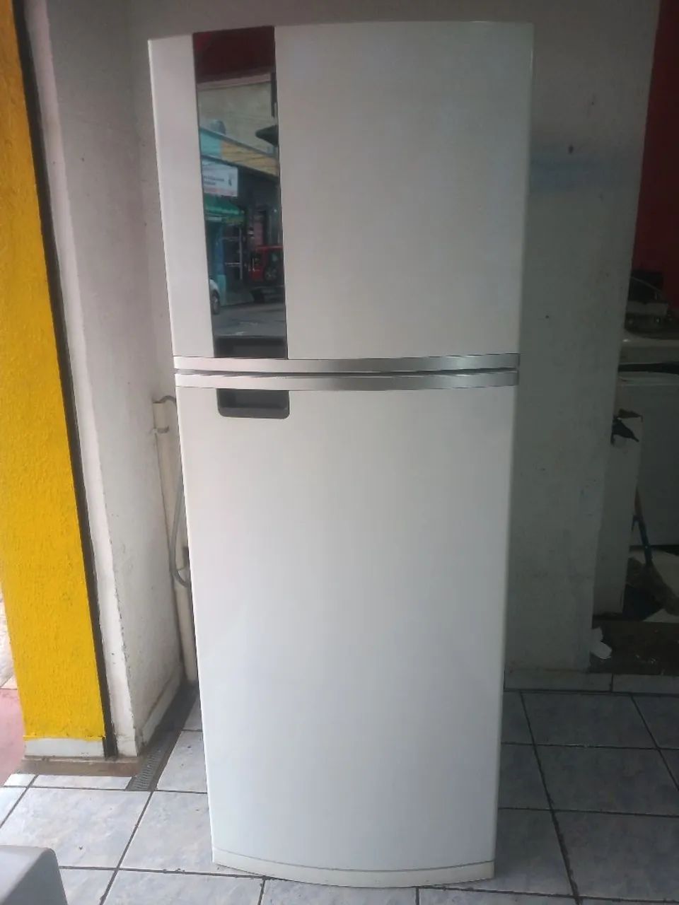 Geladeira duplex Frost Free 220 Wts 490 litros modelo BRM 46. - Foto 5