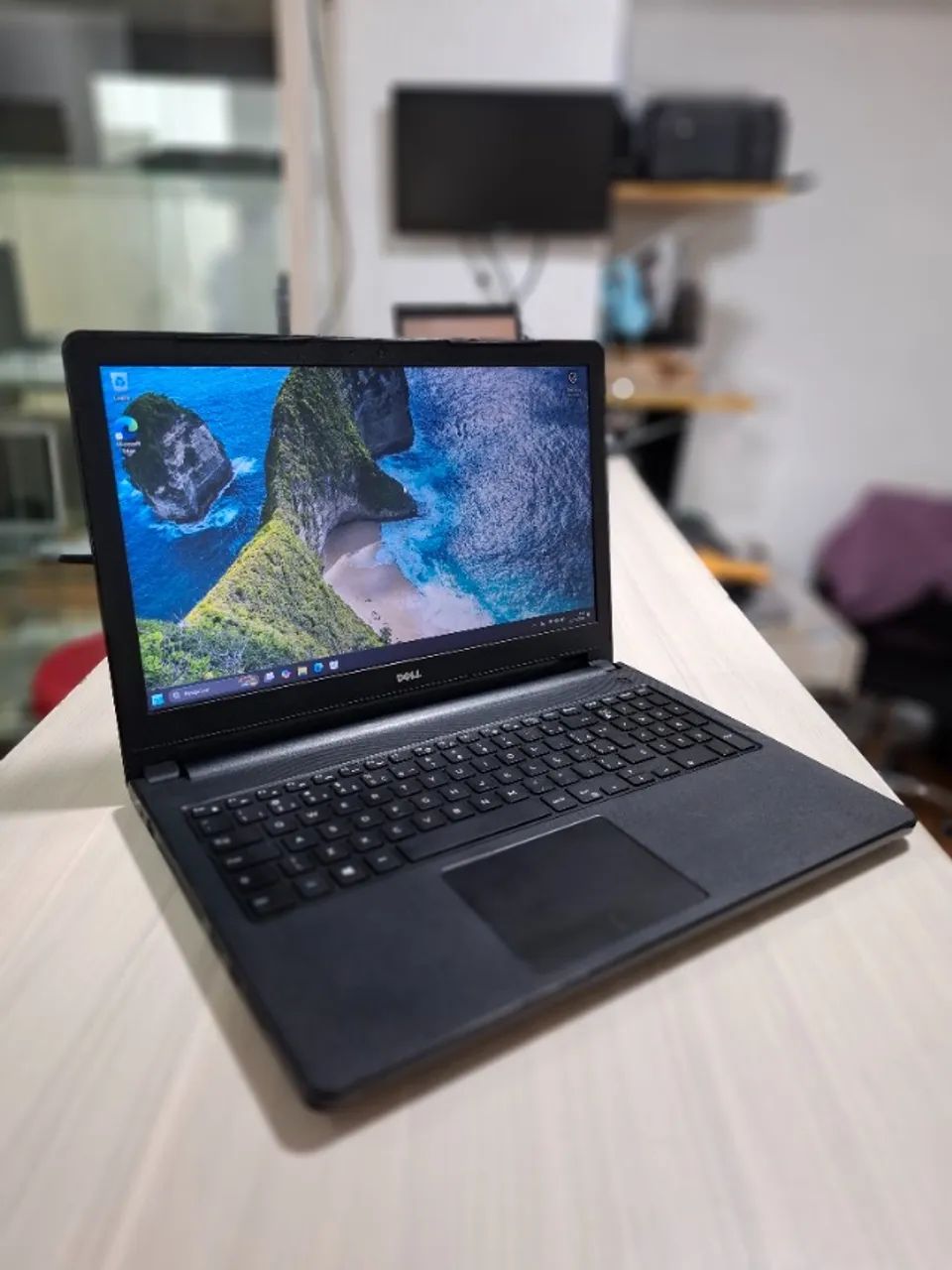 Notebook Dell Inspiron 5566 | Core i3 | 8GB DDR4 | 240GB SSD