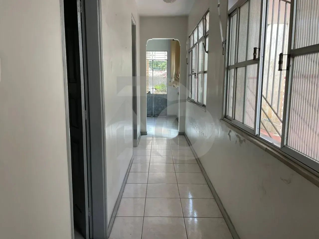 Casa à Venda com 5 Quartos e Excelente Localização no Santo Antônio - Foto 4