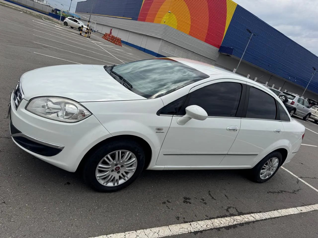 Fiat Linea LINEA ESSENCE 1.8 Flex 16V 4p 2015