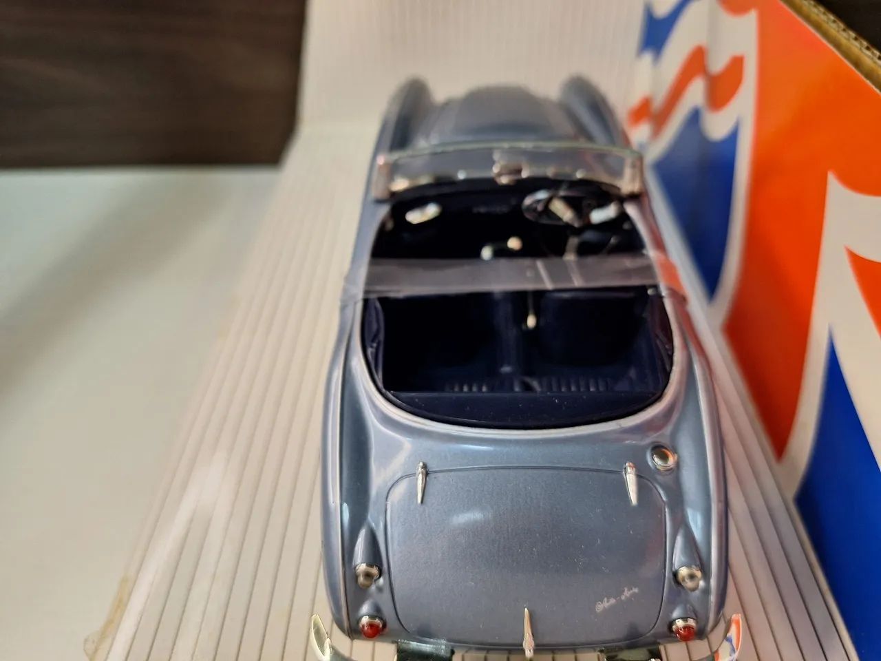 Na caixa, 1:18,  Austin-Healey 100-Six (1956) - Foto 5