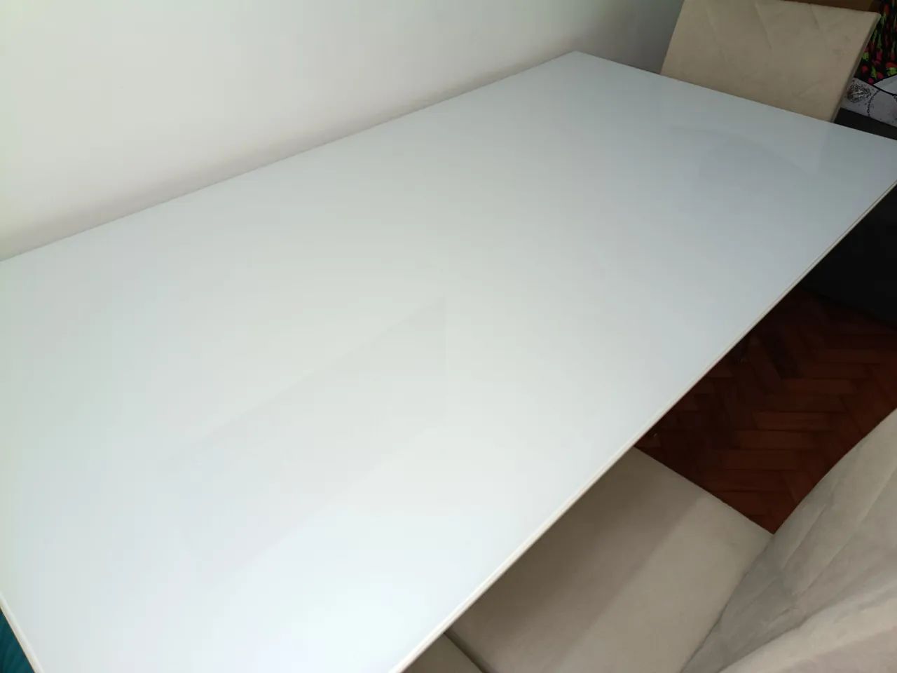Mesa de Jantar com Tampo de Vidro em Laca - Conservada - Foto 4