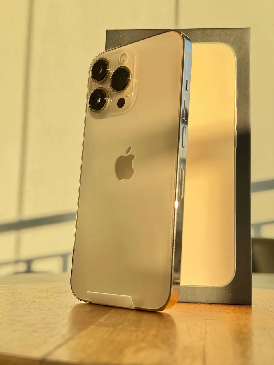 Apple iPhone 13 Pro ゴールド256G Usado: Iphone 13 Pro 256GB KaBuM