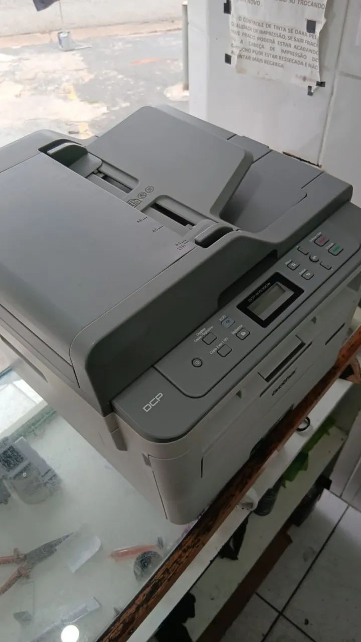 Impressora Laser Multifuncional Brother DCP-B7535DW - Foto 2
