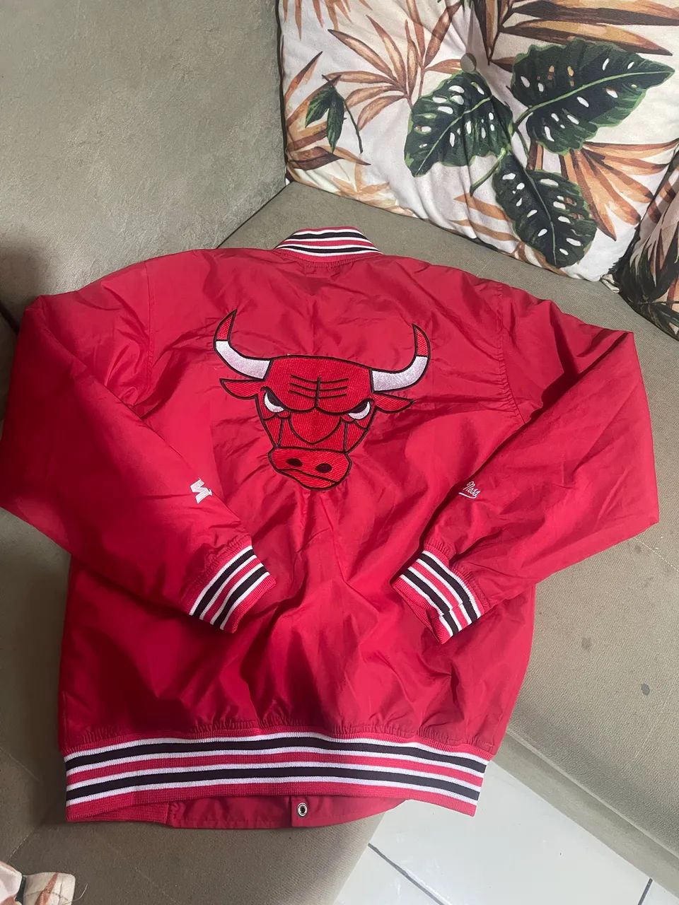  2 Jaquetas starter mitchell e Ness importadas  - Foto 5