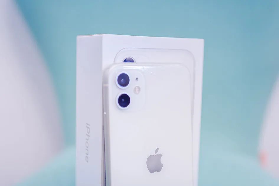 iPhone 11 64gb branco 