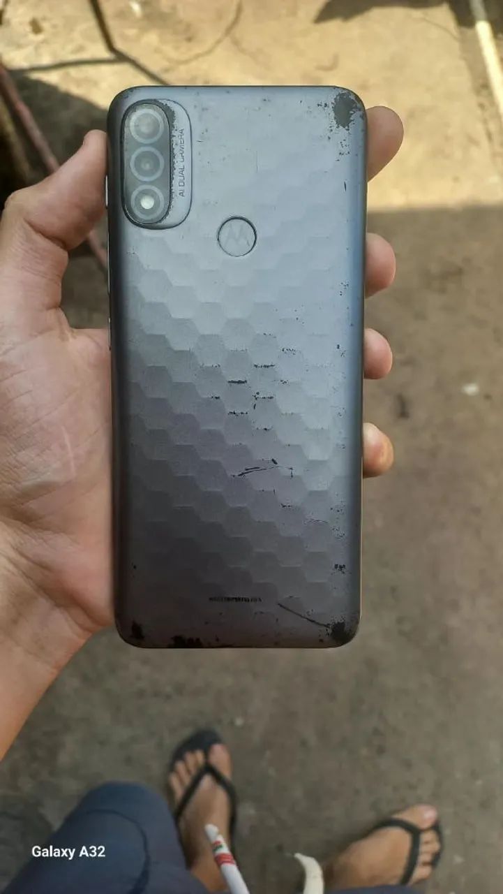 MOTO E20