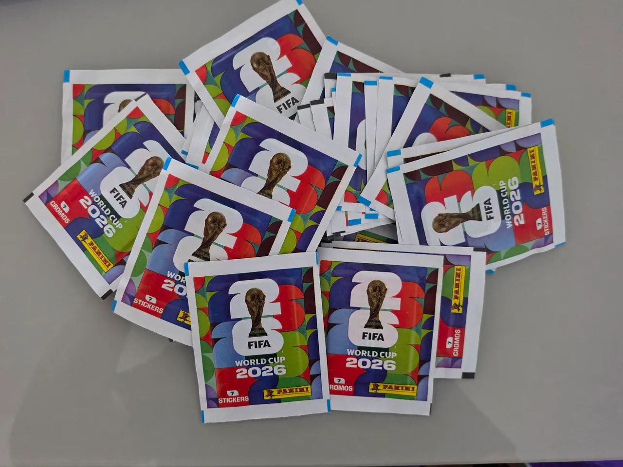 R$ 3,00 - Pacotes de Figurinhas Panini Copa do Mundo 2026