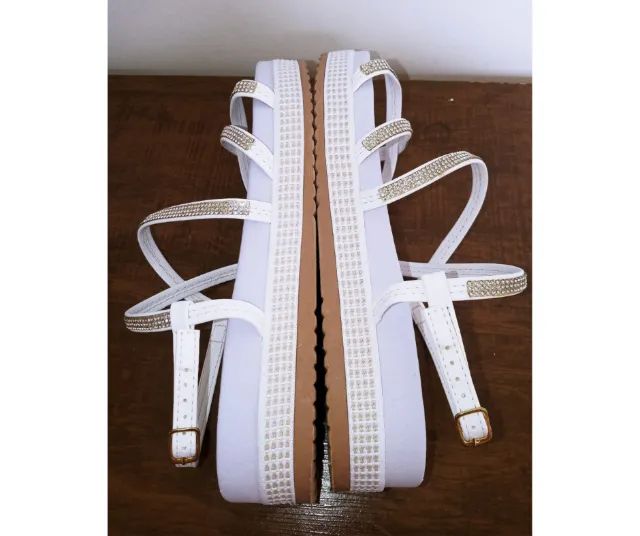 Sandália branca platform com strass n40 - Foto 3