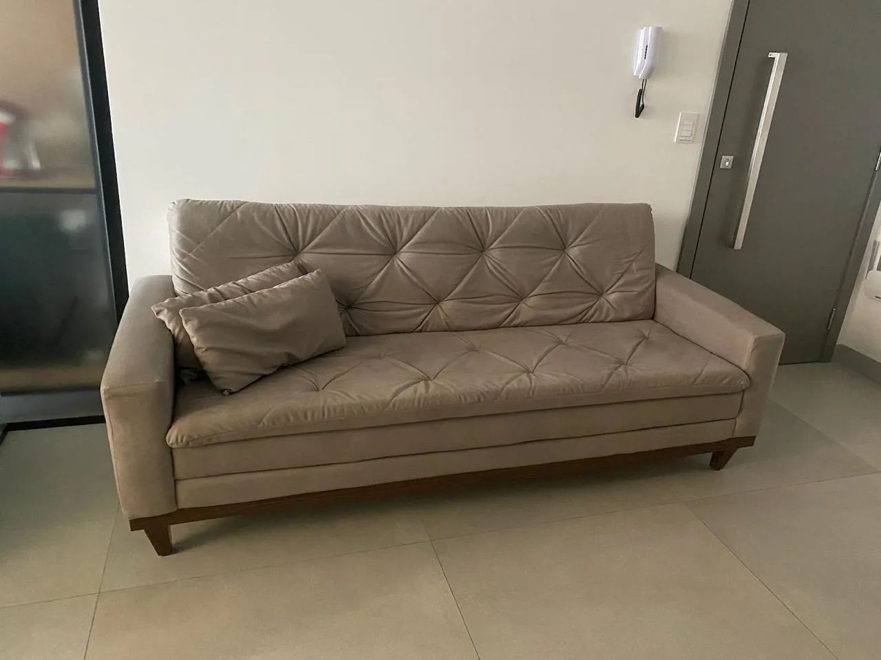 Sofá 3 Lugares Moderno | Excelente Estado