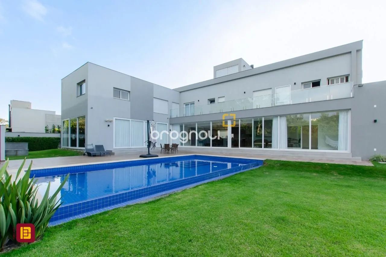 Casa a Venda 5 suítes - condominio fechado - Cacupé - Florianópolis