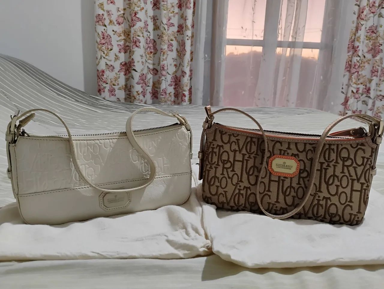 Duas Bolsas Victor Hugo Leathergoods