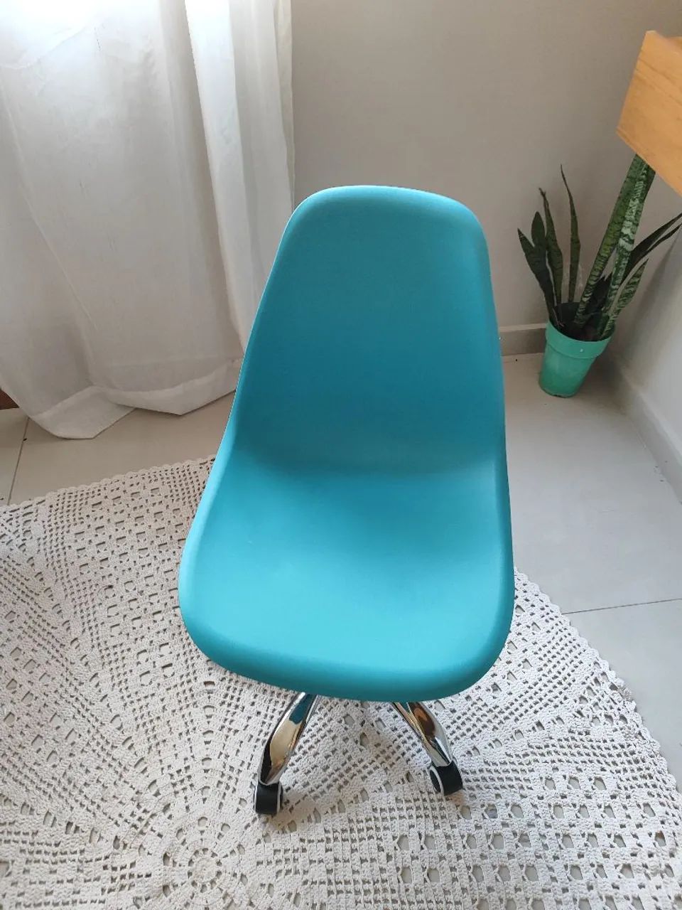 Cadeira com regulagem de altura