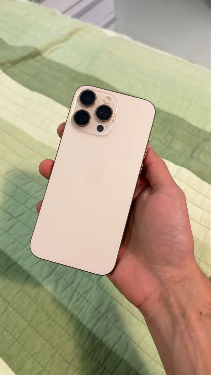 iPhone 16 Pro Max 256GB Dourado
