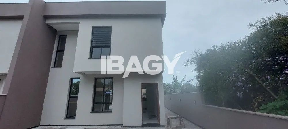 Excelente Casa 3 dormitório(s) em Campeche - FLORIANÓPOLIS