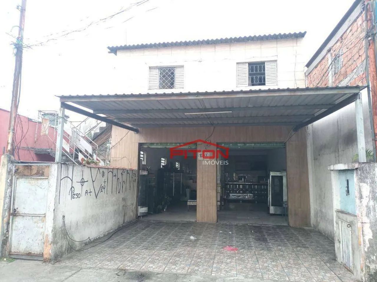 Prédio a venda com 03 Casas e Salão Comercial - Limoeiro - São Paulo/SP