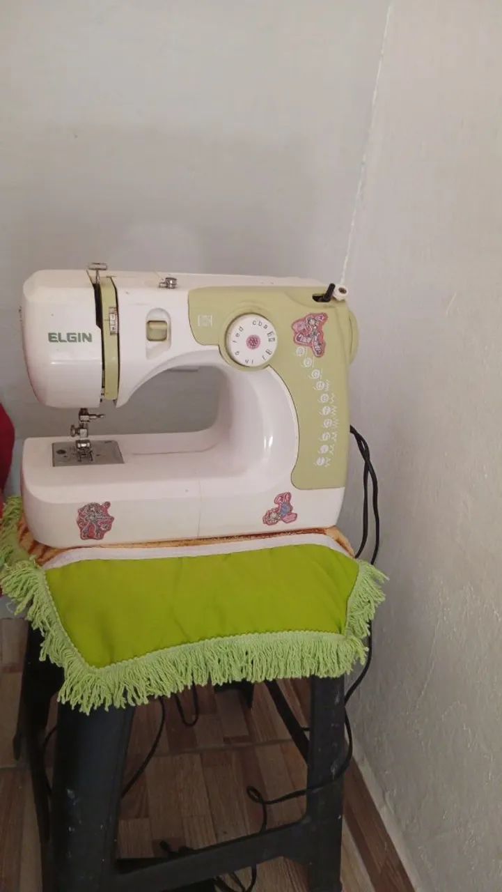 Máquina de costura 