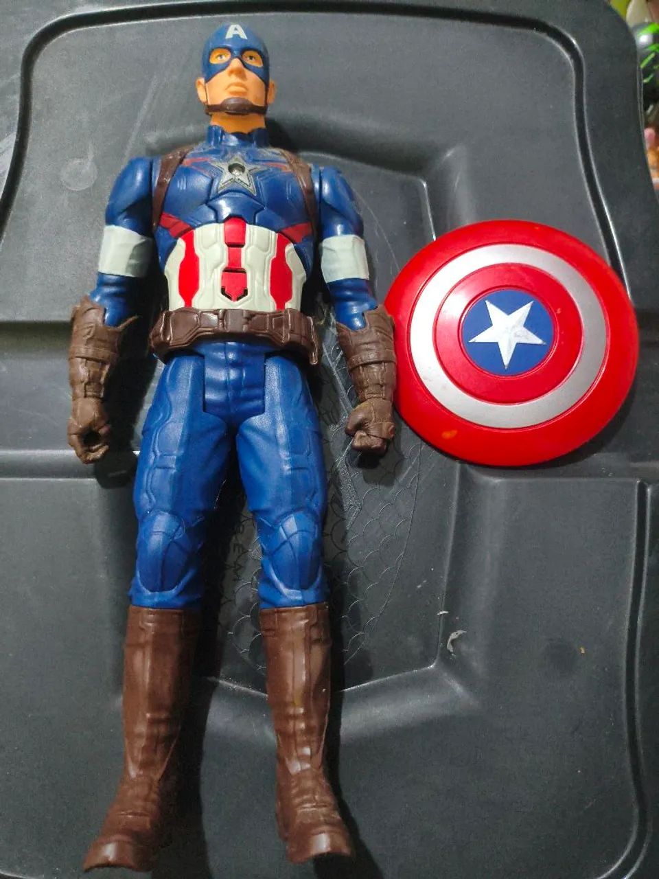 Boneco capitão america 