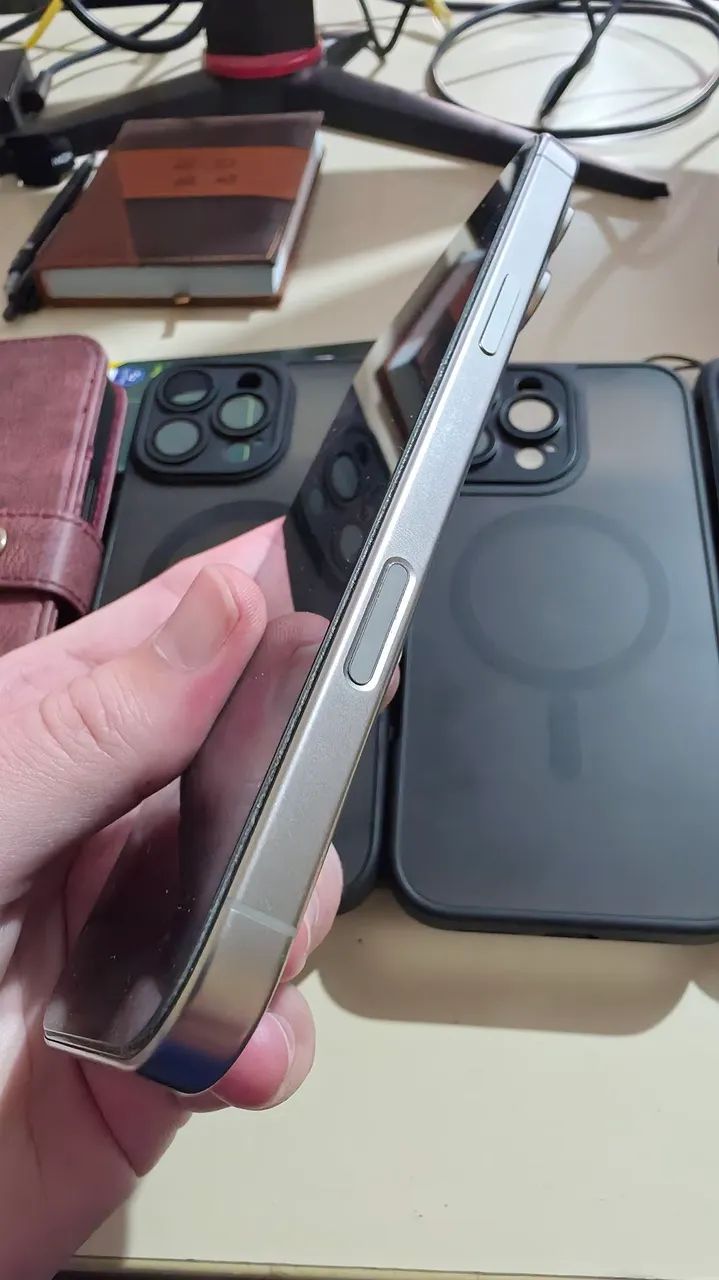 Iphone 16 Pro Max - Bateria 98% - Com nota fiscal - Foto 5