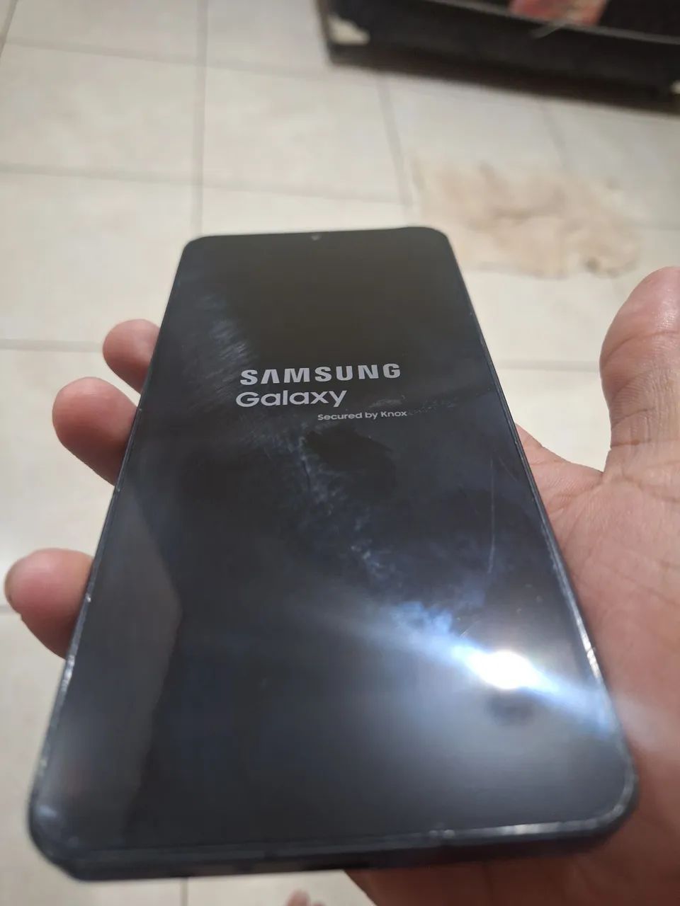 Vende-se celular A07 pra levar logo, 450 reais 