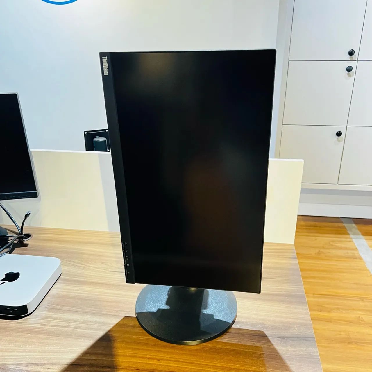 Monitor Lenovo 22 polegadas C/ suporte 360º - Foto 5