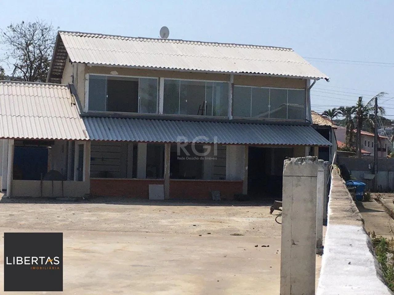 Casa Comercial para Venda - 250m², 0 dormitórios, Ponta das Canas - Foto 3