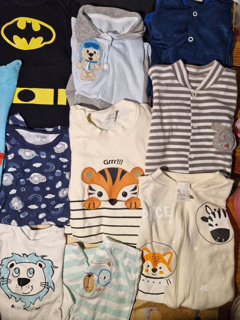 Lote de roupas para bebe menino