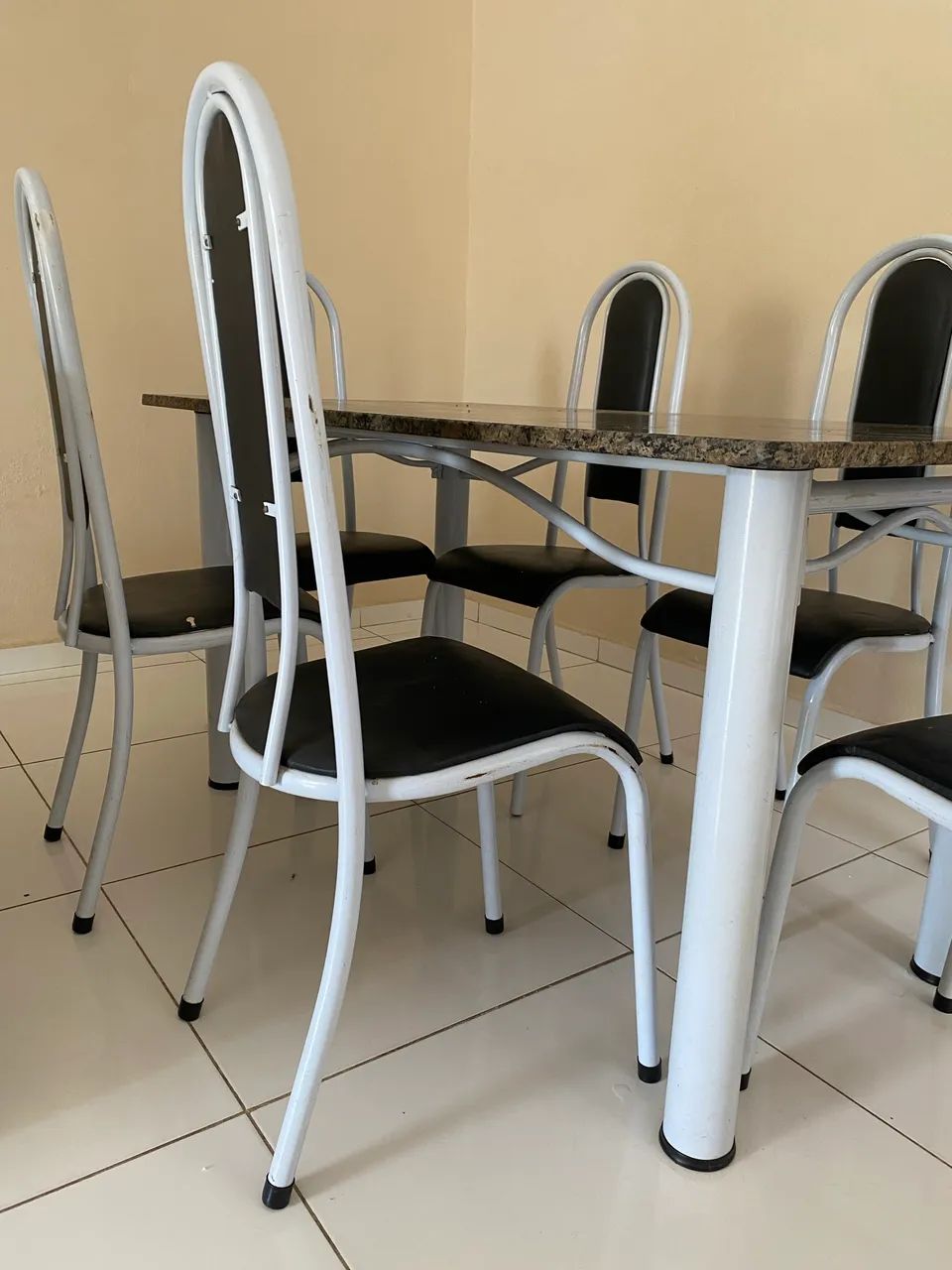 Mesa 6 cadeiras 