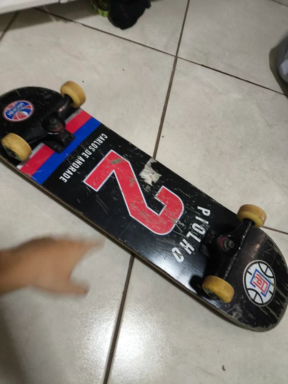 SKATE NIVEL PROFICIONAL COM SHAPE DE MEAPLE E LIXA INTERNACIONAL - Foto 2