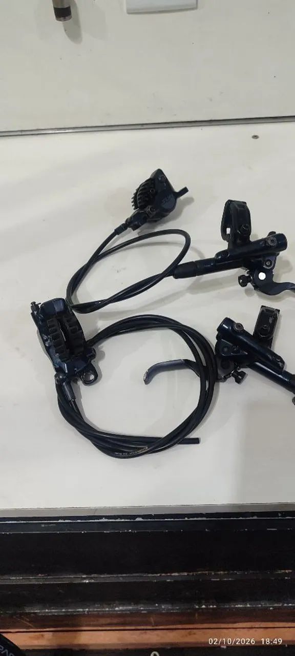 Freios Shimano SLX M7100