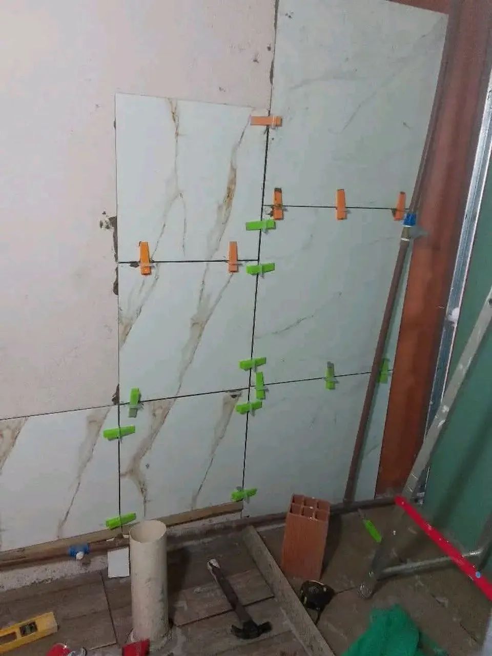 Carpinteiro telhados pedreiro reformas 