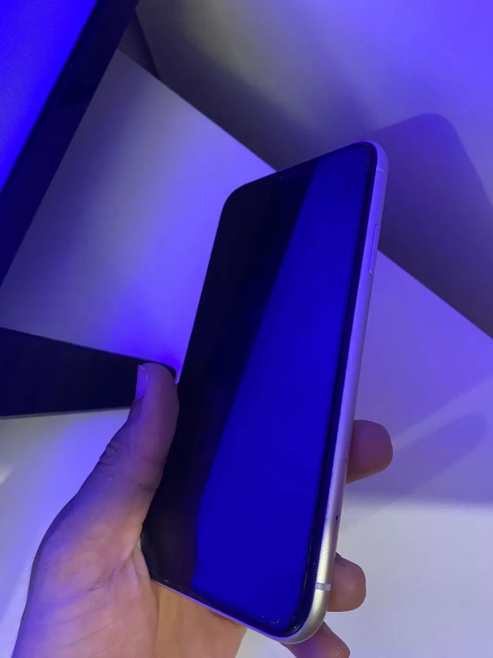 Iphone 11, 128 Gb branco  - Foto 2