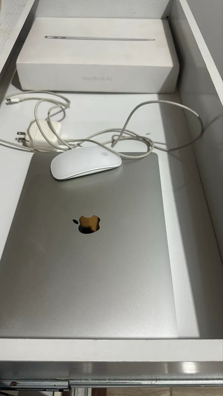 MacBook Air M1 13 apple 8gb ram / 256gb com caixa original