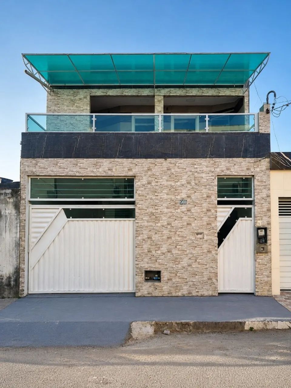 Casa Duplex Reformada com 3 Quartos - Jardim Cruzeiro 
