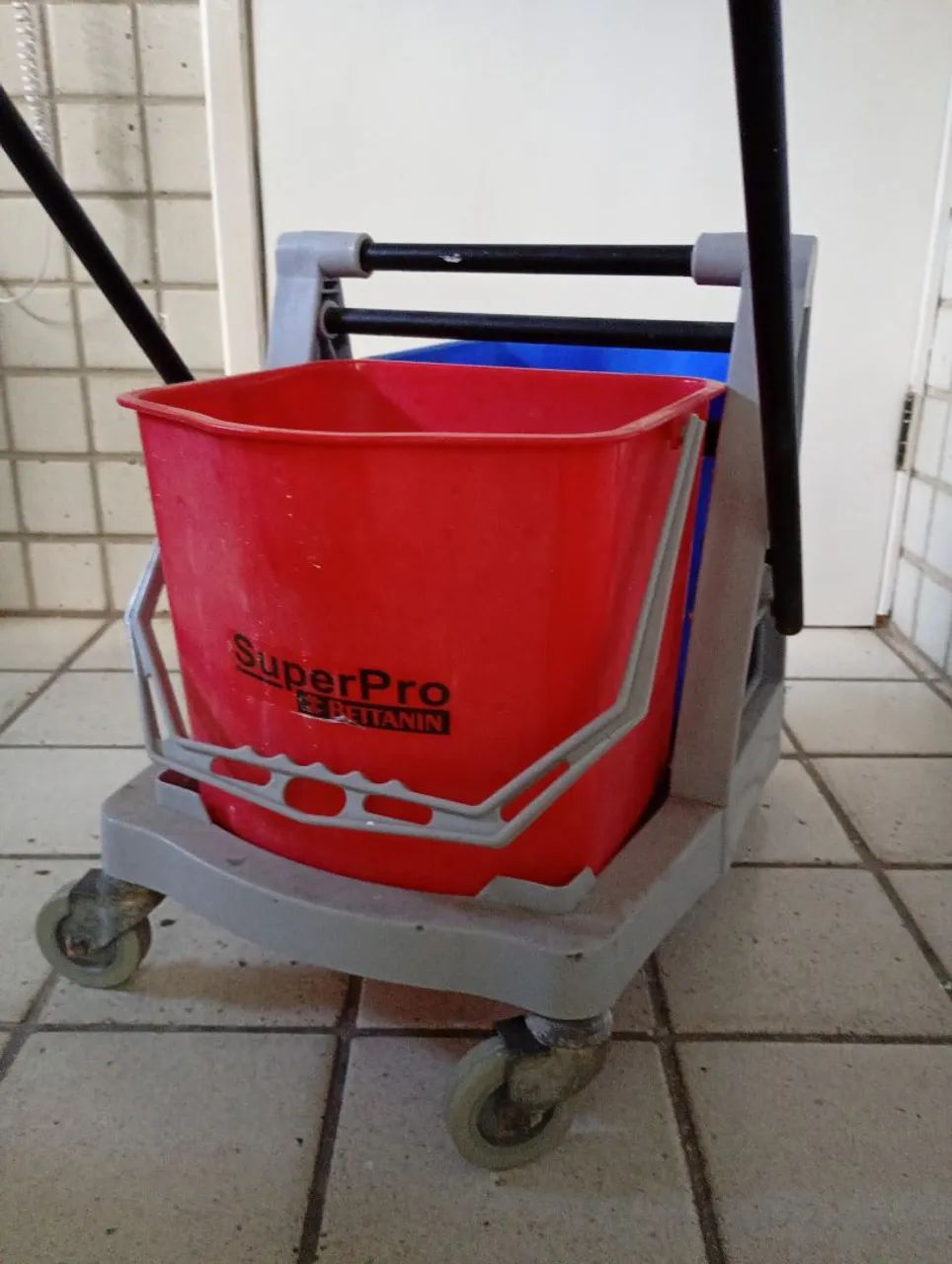 Carro balde para limpeza  - Foto 2
