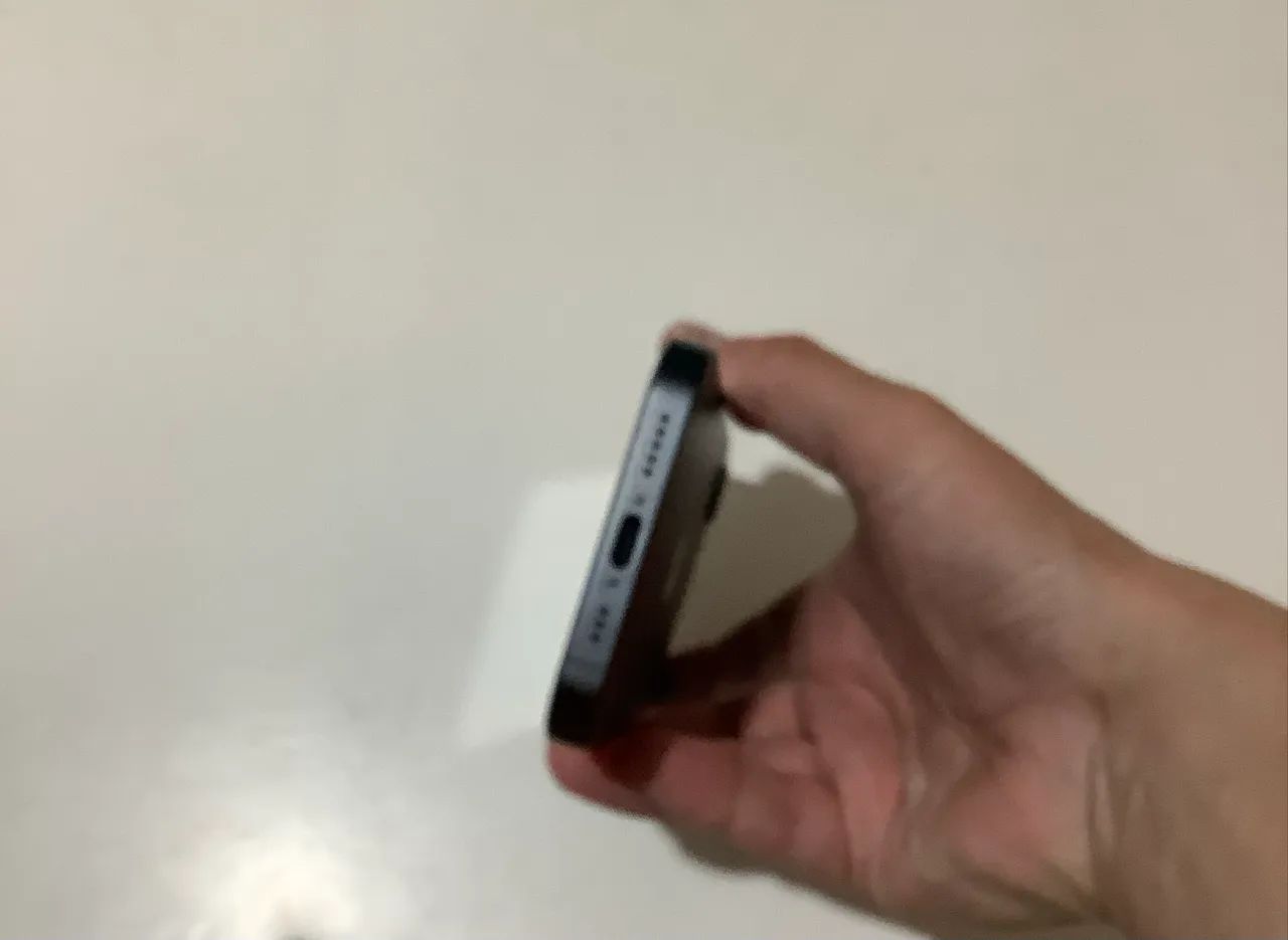 Iphone 16e  - Foto 3