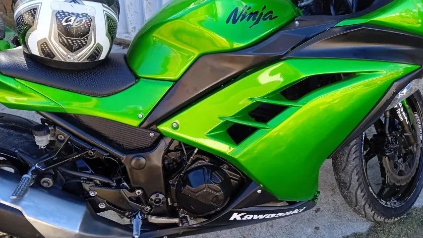 Ninja 300  - Foto 2