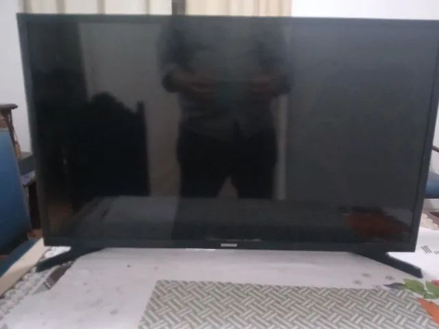 Vendo TV Samsung 32 polegadas, LED, Com Defeito, Tela Quebrada.  - Foto 2