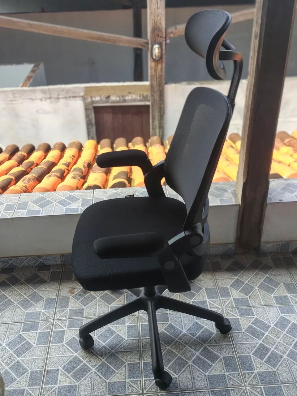 Cadeira ergonômica Elements Astra - Foto 2